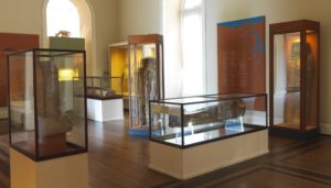 museu-300x171 Brasil perde a memória com incêndio do Museu Nacional