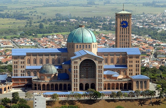 Santuário-Nacional-de-Aparecida-Guichê-Virtual-640x415 Aparecida