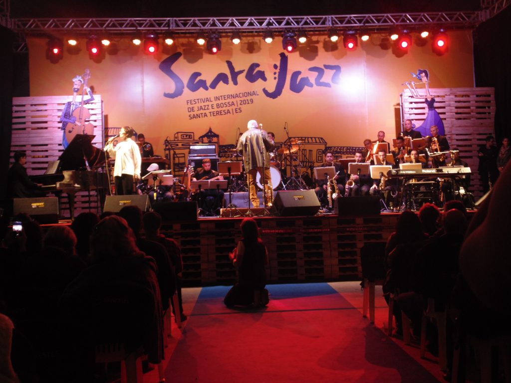 DSC07346-1024x768 Tia Carroll esquenta o primeiro dia do Santa Jazz