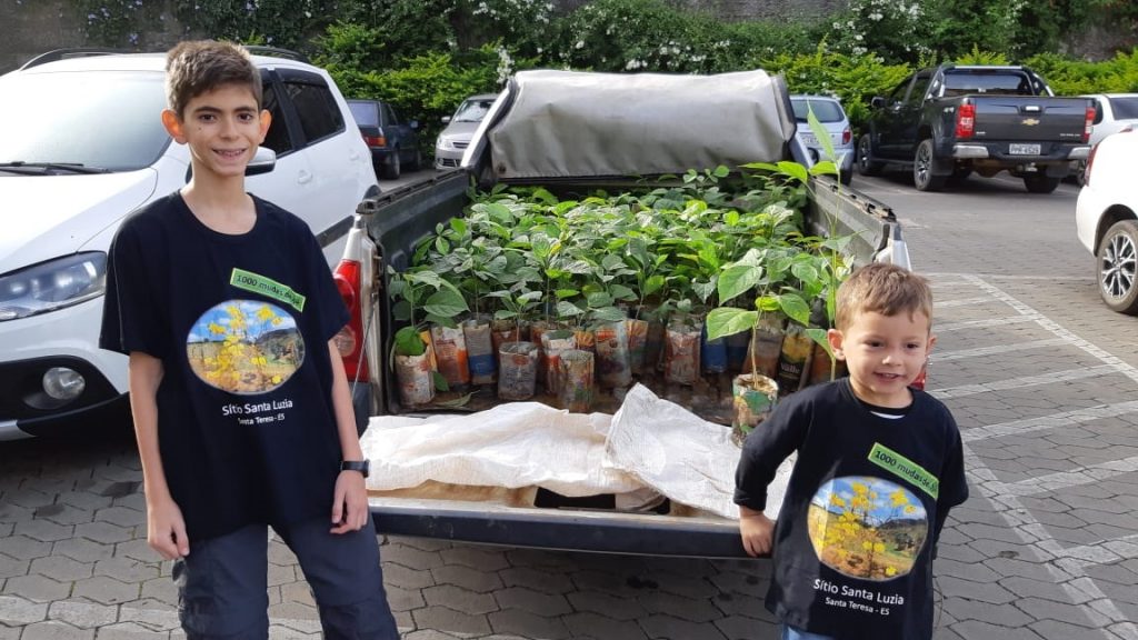 WhatsApp-Image-2019-06-25-at-21.20.44-1024x576 Sítio Santa Luzia distribuiu 1000 mudas de Ipê na semana do meio ambiente em Santa Teresa