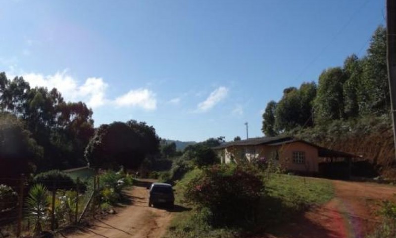 aHR0cDovL2ltZy5vbHguY29tLmJyL2ltYWdlcy82Mi82Mjk1MTUwMzA1NjIyMzcuanBn Aprovada indicação de Majesk para asfalto de Aparecidinha à ES-264