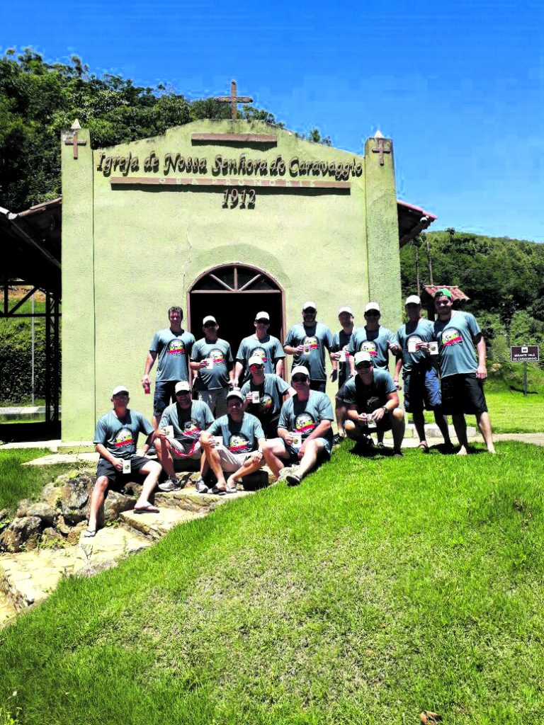 WhatsApp-Image-2019-09-30-at-08.40.58-copiar-768x1024 Campeões em cima dos padrinhos