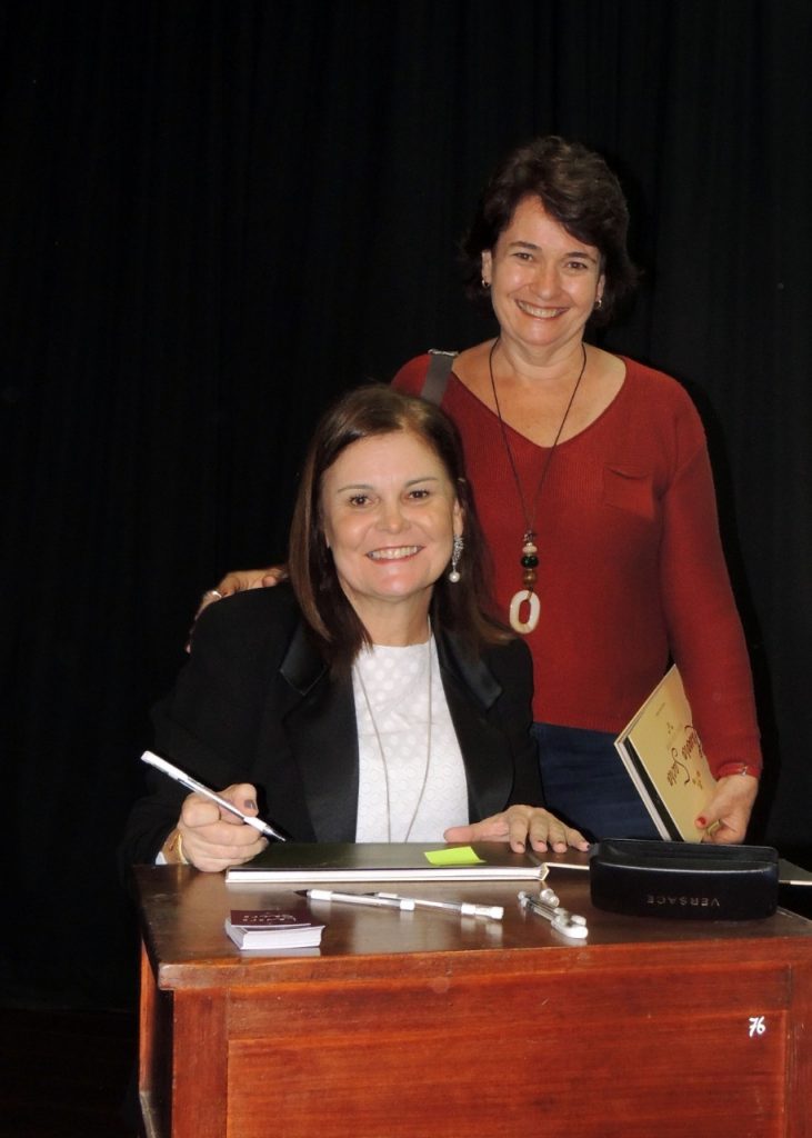 WhatsApp-Image-2019-09-30-at-11.06.08-731x1024 Mônica Seidel lança "Lavoro Sacro"