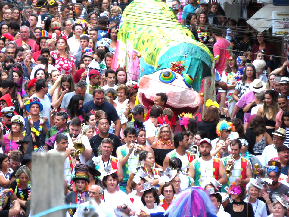87781261_3191901794162062_1496359016719187968_o Carnaval de Marchinhas encanta visitantes
