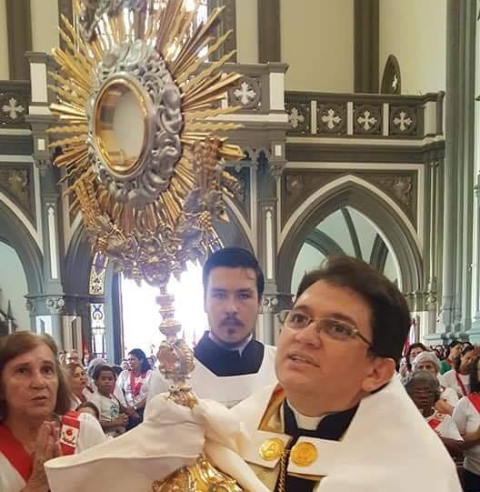 45132897_1382823135186810_1535490927609511936_n Esclarecimentos de Pe. Tiago Roney Sancio