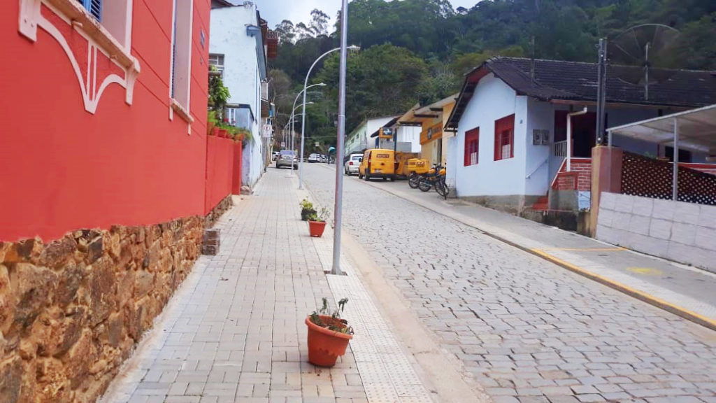 b7cdc8e6-db5d-4792-a0be-2d1f89ebb9f2-1024x576 Deterioração precoce da Rua do Lazer
