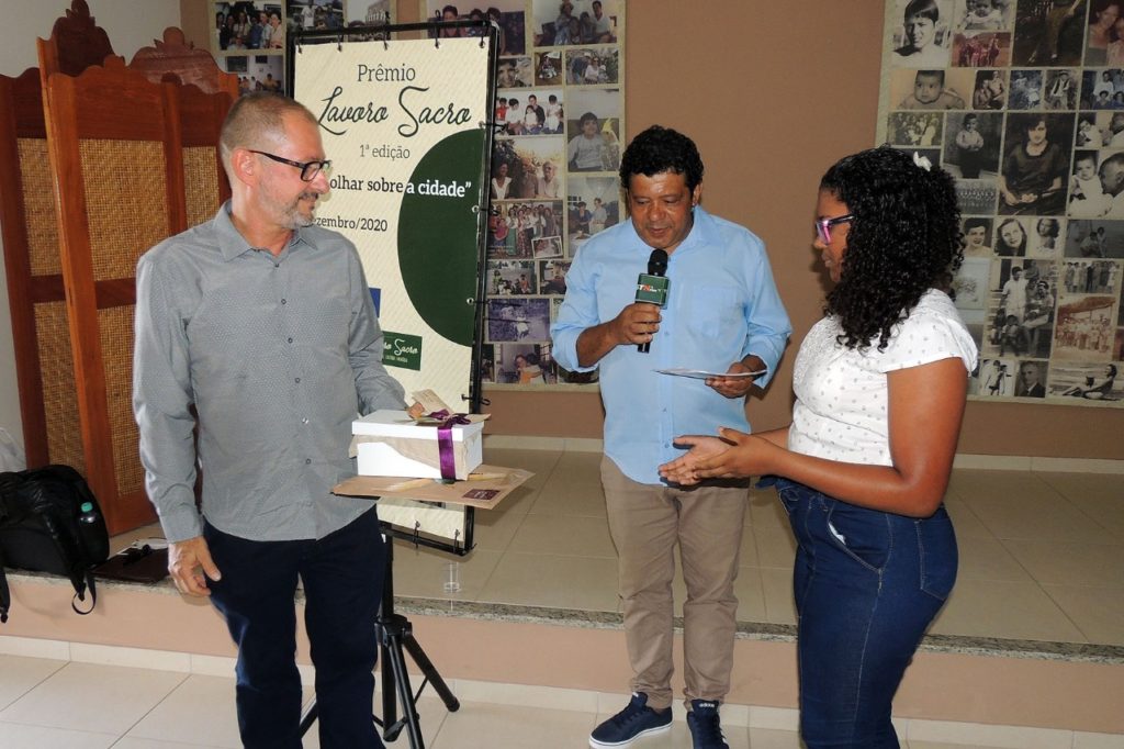 3bc70830-d0a0-47d4-8d85-93c653744e7f-1024x682 Premiados os vencedores do Prêmio Lavoro Sacro