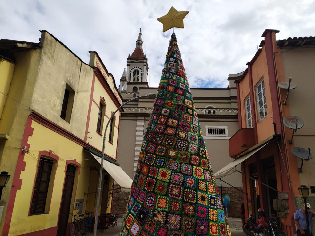 WhatsApp-Image-2020-12-14-at-20.34.14-1-1024x768 Fuxico na árvore de Natal em Santa Teresa