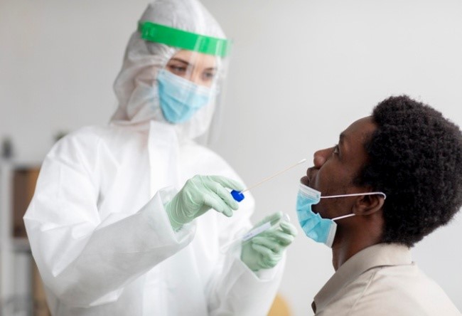 21144302191012 Covid-19: variante brasileira pode ter carga viral 10 vezes maior