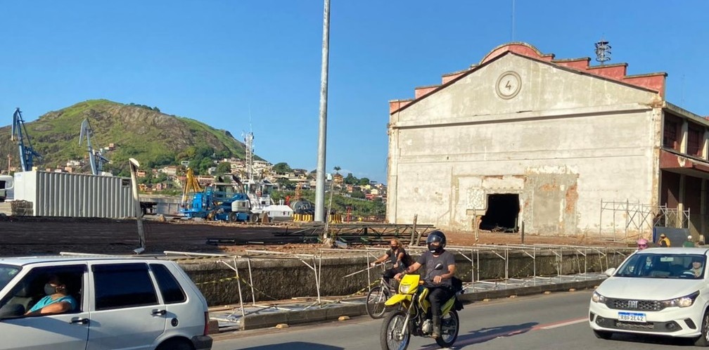beira-mar Tempestades no ES deixa 26 pessoas desabrigadas