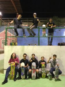 f2eab660-3dfb-4f55-8b7d-f10afe9b2213-225x300 Estudante cria Escolinha de Skate em Santa Teresa