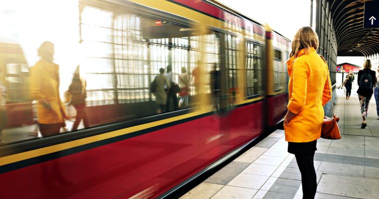 train-1 Nightclubs to reopen and rule-of-six rules to end in all countries