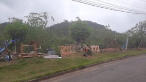 769f8bff-facc-4fc6-954c-db1462c4e096-300x169 Invasão de construções precárias preocupa moradores em Santa Teresa