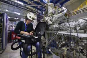 CERN-300x200 Capixaba é escolhido para integrar a Escola CERN no Brasil