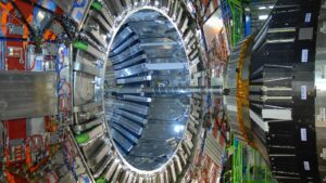 WhatsApp-Image-2023-08-29-at-21.09.02-300x169 Capixaba é escolhido para integrar a Escola CERN no Brasil