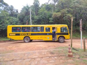 4ae92765-6082-4500-b70e-3eb64a7e7b65-300x224 Alunos de Santa Teresa visitam a Reserva Augusto Ruschi no dia da árvore