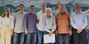 WhatsApp-Image-2023-09-13-at-15.50.02-Copia-300x148 Dr. Antônio Angelo Zurlo é homenageado pela Câmara Municipal de Santa Teresa