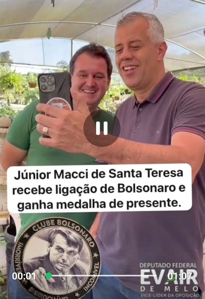 023d3576-69d7-4934-922b-5003ddcc1870 Juninho ganha medalha de Bolsonaro