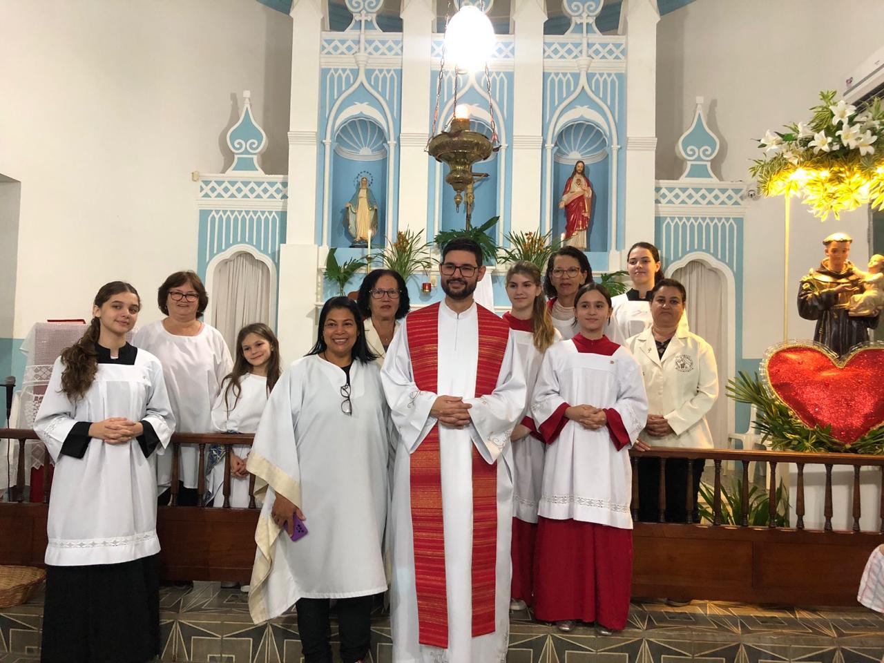 d435f46b-aa2e-4973-ac9b-988b613bf2b6 SANTO ANTÔNIO DO CANAÃ E A HERANÇA RELIGIOSA DOS IMIGRANTES POLONESES E ITALIANOS