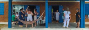 2aa6f9b7-6d40-4658-963a-acc1eca8fc4b-300x102 Artistas se encontram para expor e falar de arte no Entre Mares em Manguinhos