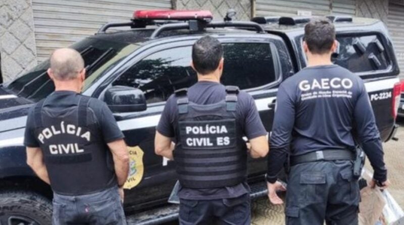 Denúncia :  Suspeita da existência de organização criminosa envolvendo agentes e ex-agentes de Polícia Civil